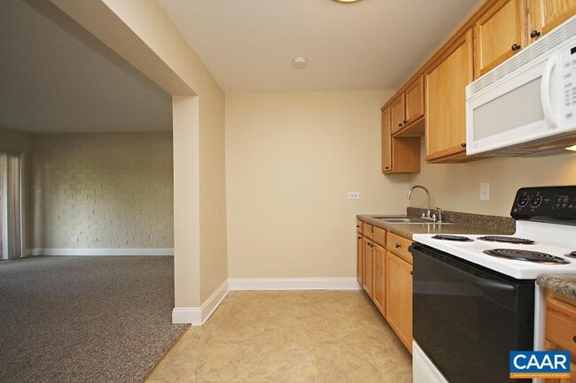 Photo - 1800 Jefferson Park Ave Unidad 2