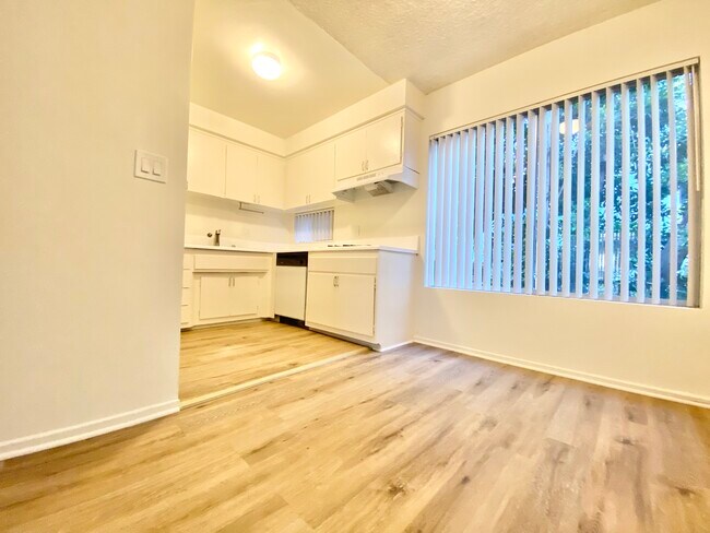 Photo - 1140 N Clark St Unidad 206 Rental