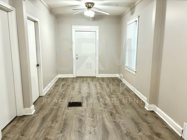 Photo - 655 S 27th St