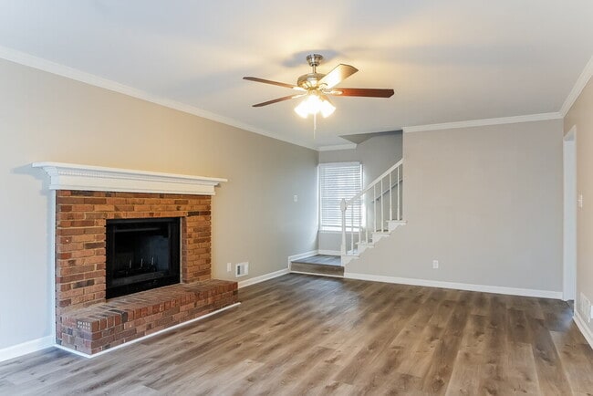 Photo - 2981 Sutton Dr SW