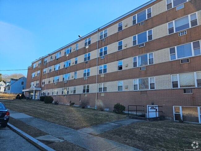 Building Photo - 70 Farmington Ave Unit 4T Rental