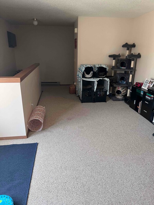 Photo - 810 E Southview Ct