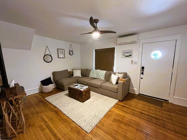 Photo - 7201 Winchester Ave Unit 1