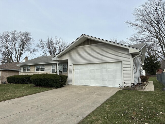 Photo - 741 S Lombard Ave