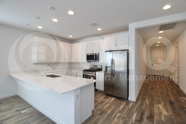 Building Photo - 3303 S Piedra Cir Rental