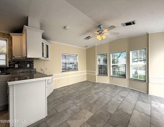 Photo - 4825-4A1A A1A S