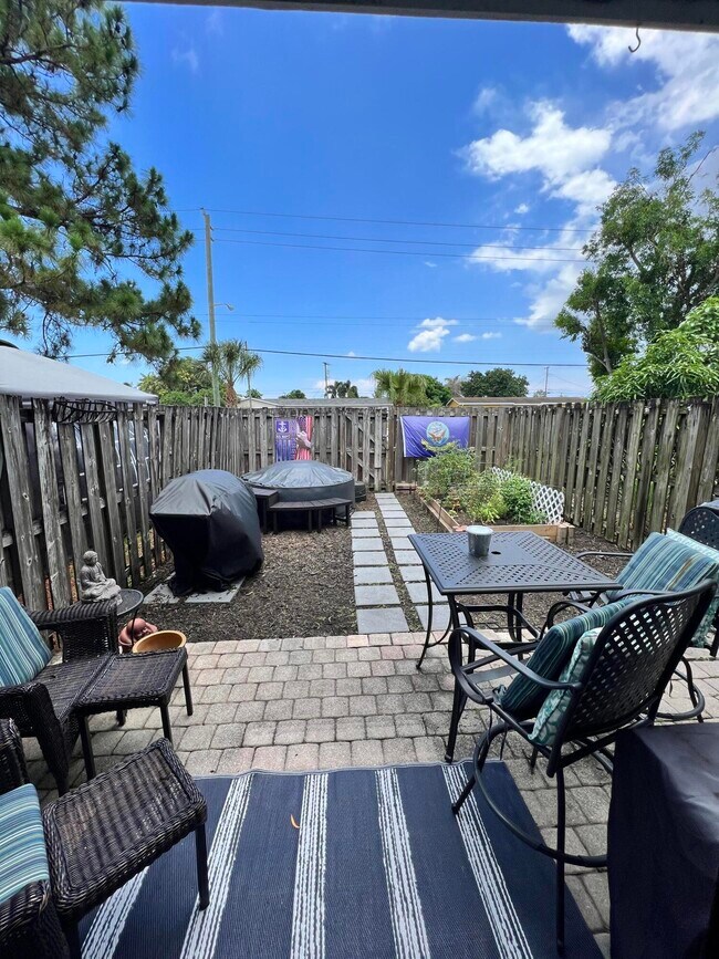 Photo - 778 Hill Dr