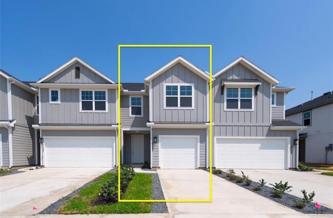 Photo - 27930 Western Crk Ct