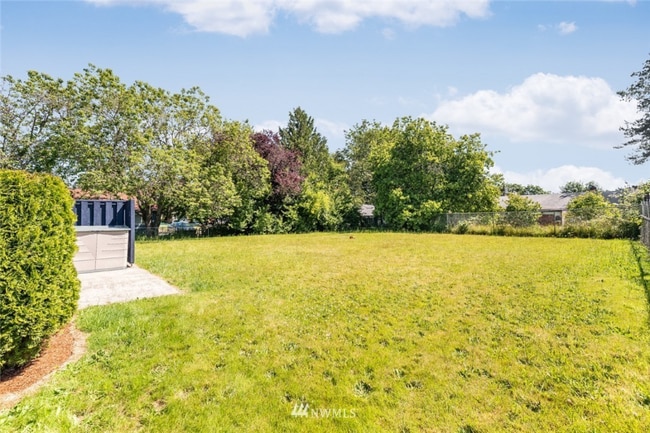 Photo - 1746 N Rainier Ave