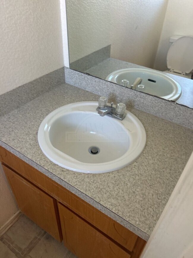 Photo - 4307 Jeff Scott Dr Unit 4307 Jeff Scott Dr  C