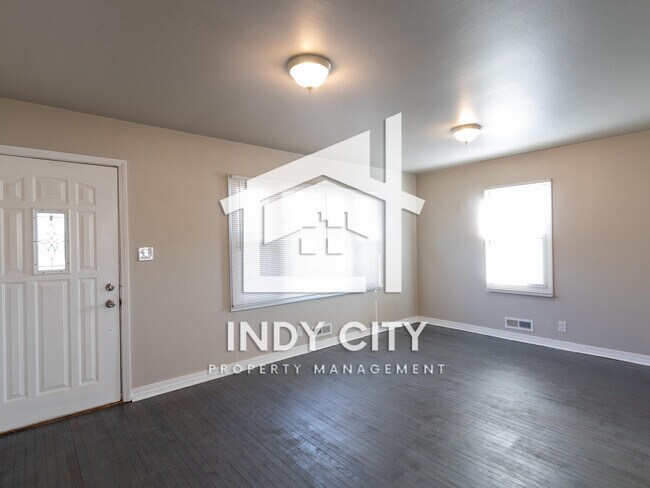 Photo - 4040 N Kercheval Dr