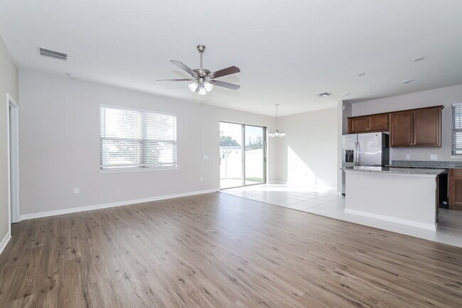 Photo - 1733 Cayman Cove Cir