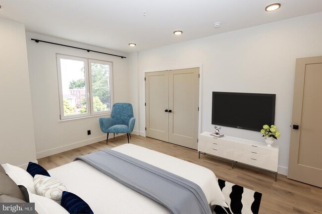 Photo - 2207 N 4th St