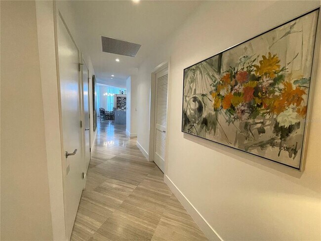 Photo - 2912 W Santiago St Unit 904