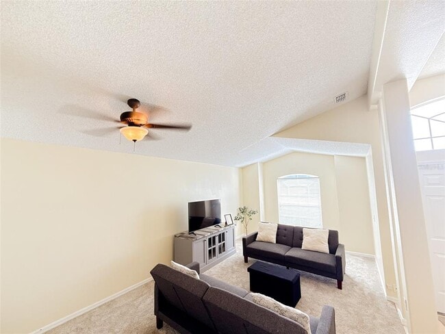 Photo - 407 Briarton Dr