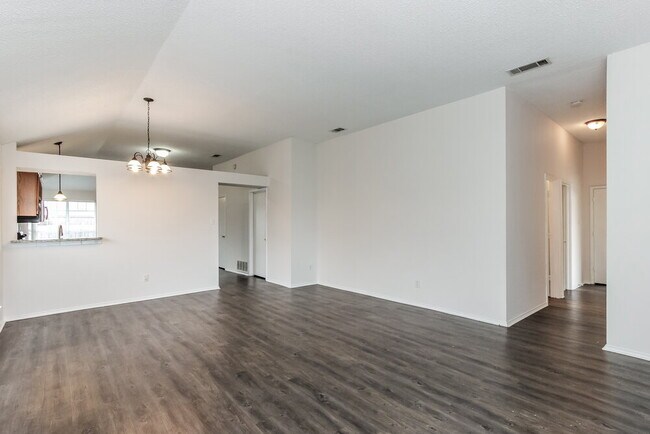 Photo - 1317 Rosewood Ln