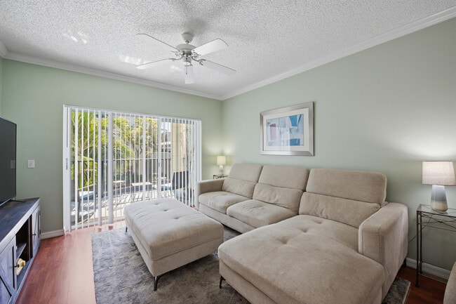 Photo - 3221 Tuscany Way Unit 3221