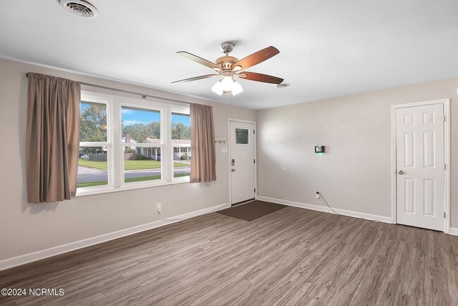 Photo - 309 Cole Dr