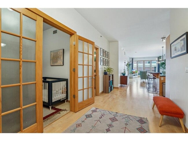 Photo - 401 N 2nd St Unidad 317