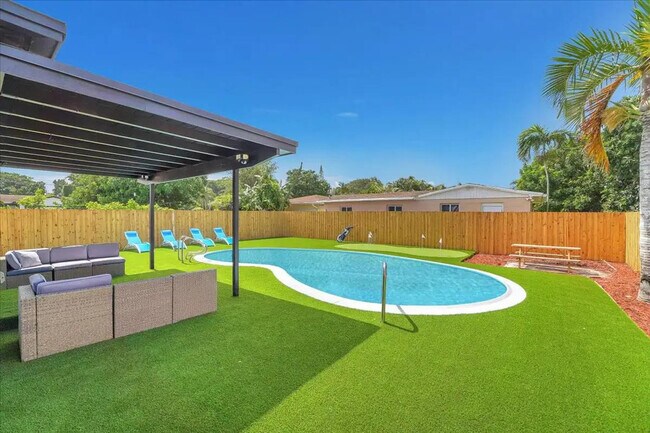 Photo - 1208 N 25th Ave Unidad ID1342012P