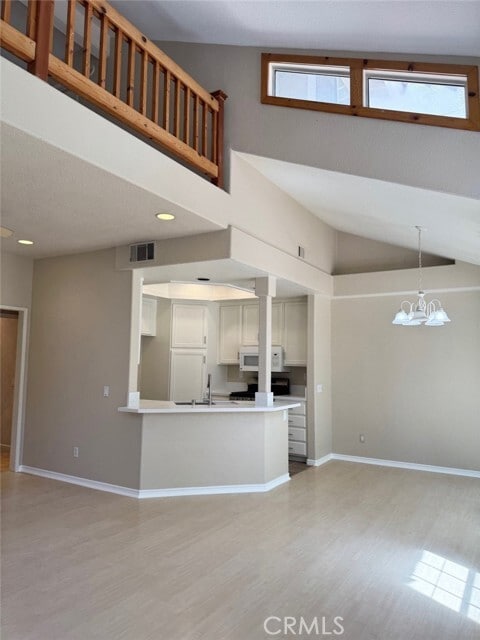 8 Pinyon Jay Ln