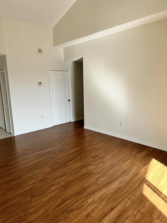 Building Photo - 7085 Nova Dr Unit 320