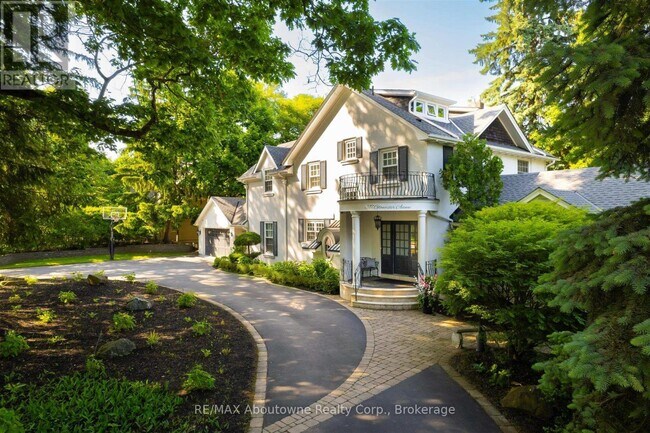 Photo - 317 Gloucester Ave