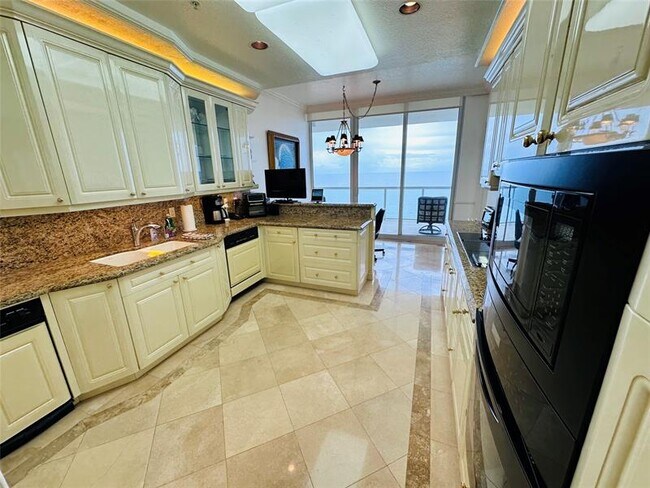 Photo - 6001 N Ocean Dr Unit PH6