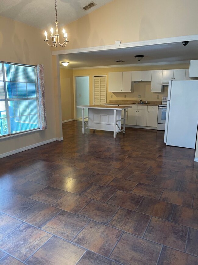 Photo - 8487 Dorsey St