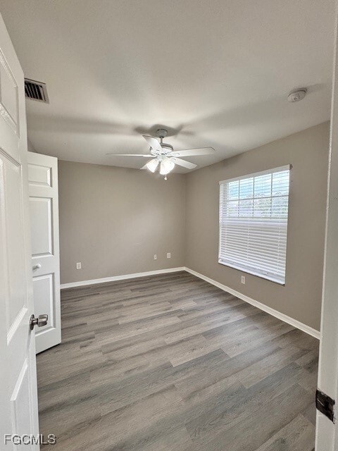 Photo - 2415 Herb Ave S