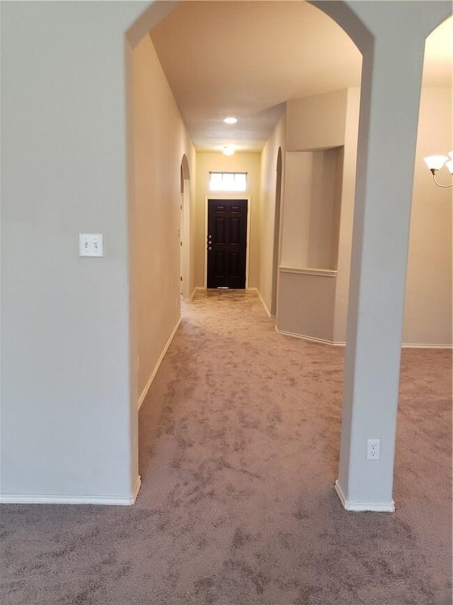 Building Photo - 533 Peregrine Way Rental