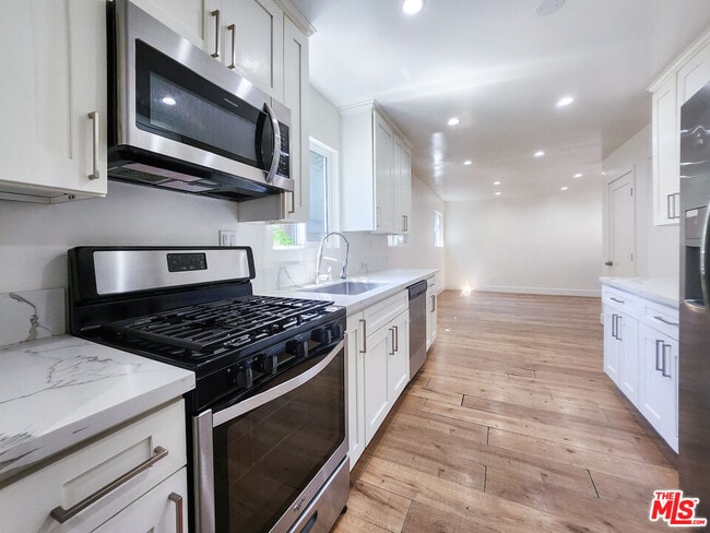 Photo - 2917 N Coolidge Ave Unidad 1