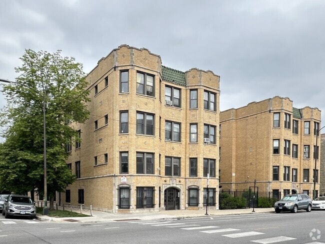 Building Photo - 1534 N Kedzie Ave Rental
