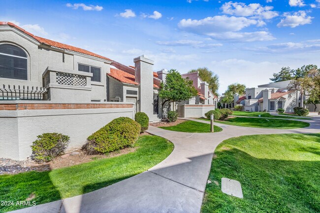 Photo - 1717 E Union Hills Dr Unit 1052