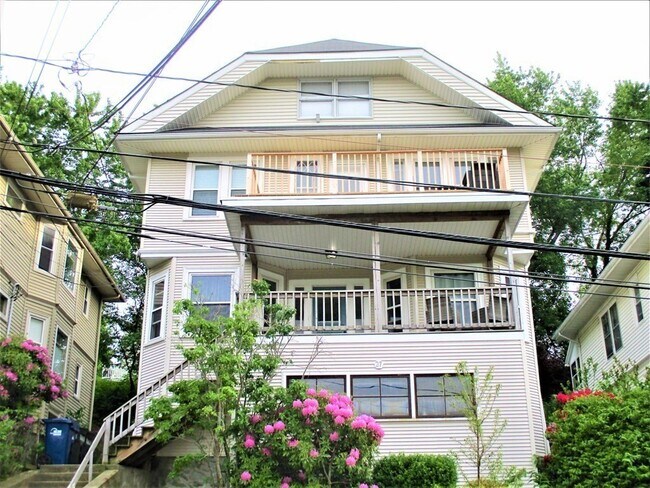 Building Photo - 27 Langley Rd Unit 2