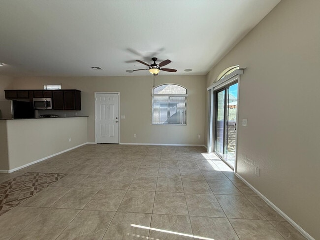 Photo - 2725 E Mine Creek Rd