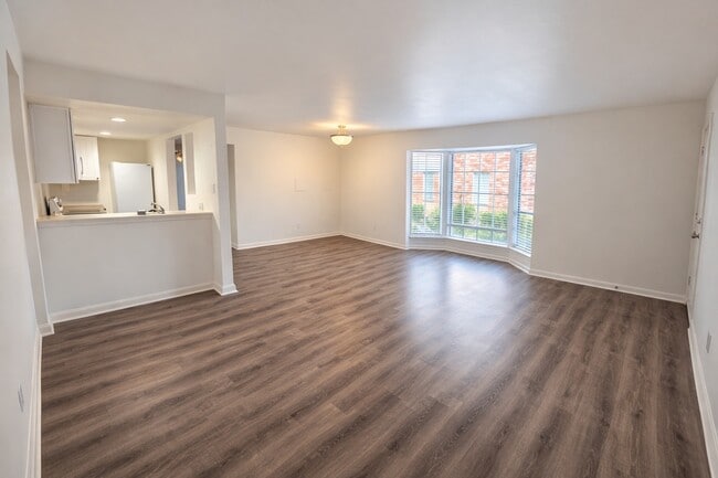 Building Photo - 217 Church St Unit 104