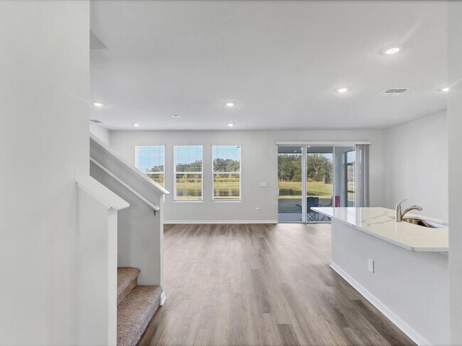 Photo - Unfurnished Annual Rental