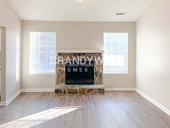 Photo - 2525 Hallie Mill Rd