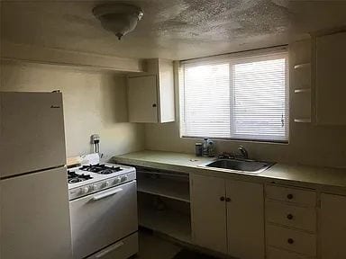 Photo - "Charming 1-Bedroom on Adams Ave – 800 Sq. Ft. of Comfort in South Ogden!"