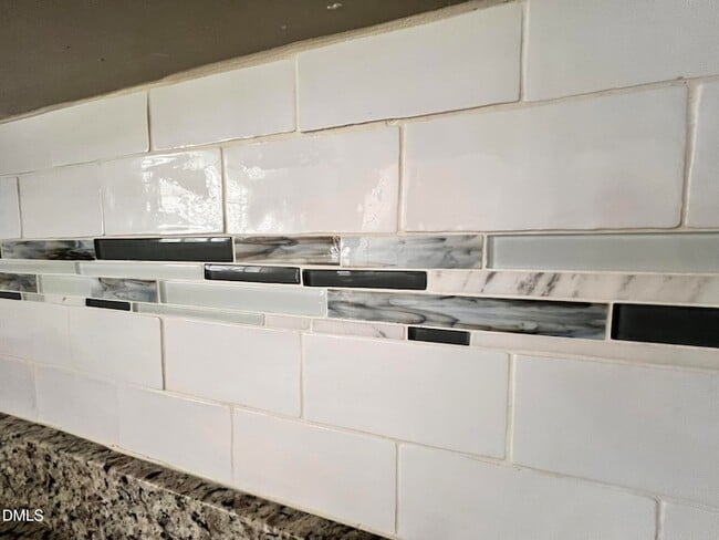 Photo - 807 N Ellis Ave