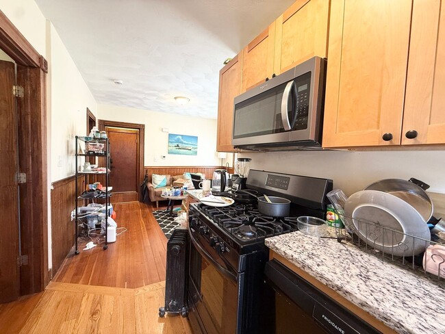 Photo - 146 Webster Ave Unidad 1