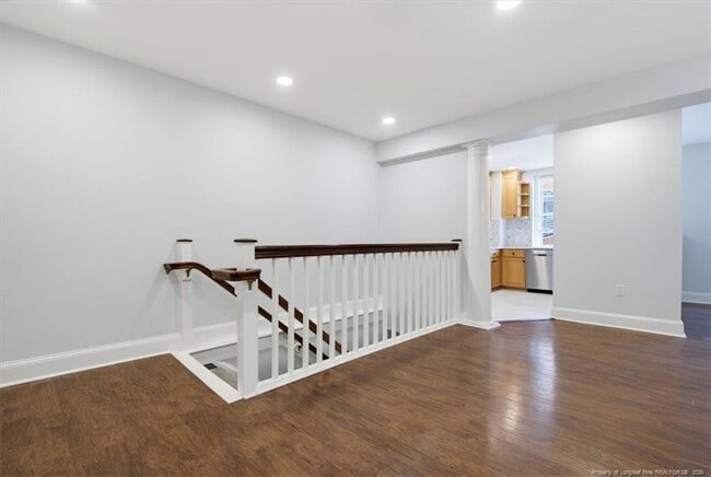 Photo - 123 Anderson St