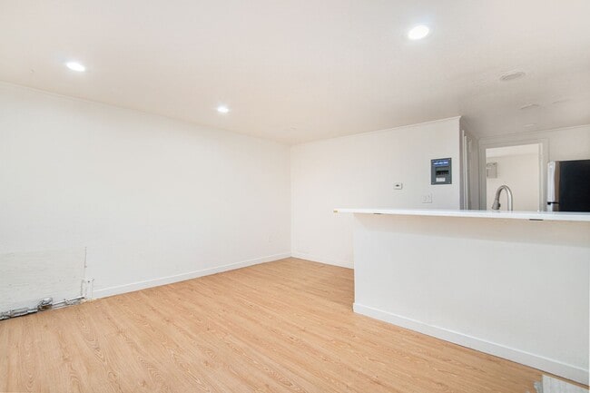 Photo - Beautiful 1 Bed, 1 Bath Condo on Speer- Ch... Unidad 101