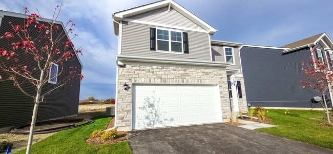 Photo - 108 Cressmoor Blvd