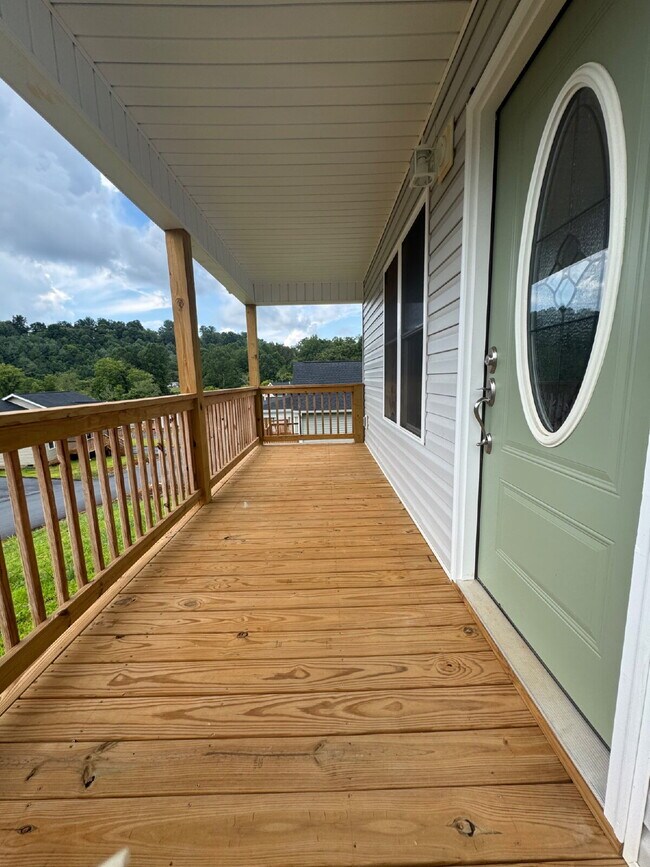 Photo - "Charming 3-Bedroom Retreat with 2 Full Ba...