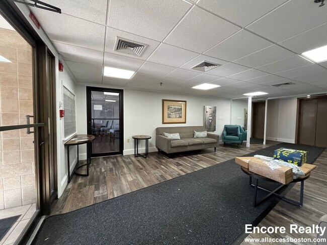 Photo - 385 Massachusetts Ave Unidad 79