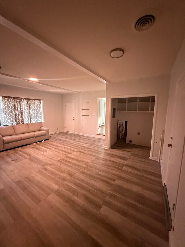 Photo - 3417 Sunlite St