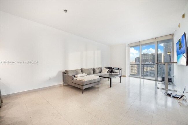 Photo - 495 Brickell Ave Unit 1907