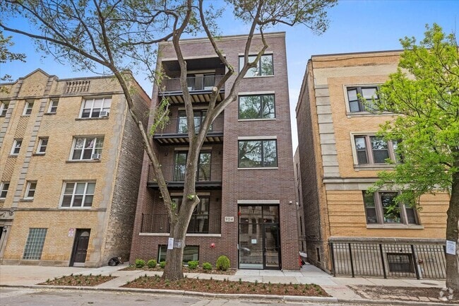 Building Photo - 904 W Dakin St Unit 103 Rental